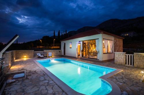 Mihanici House | Holiday Home Lazuština Paradise