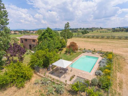Castiglione del Lago House | Holiday Home Le Nuvole by Interhome