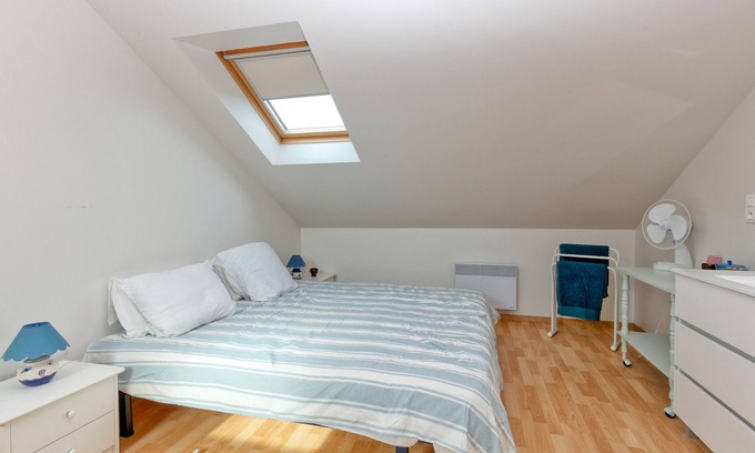 Batz-sur-Mer House | Holiday Home 'Le Refuge Salin Duplex' with Private Garden and Wi-Fi