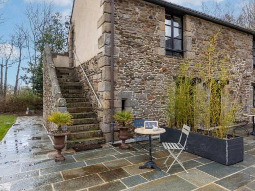 Cancale House | Holiday Home Les Grands Près by Interhome