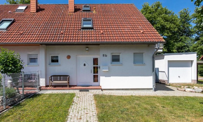 Garz/Rugen House | Holiday Home Losentitz-2 by Interhome