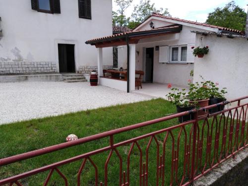Pican Apartment | Holiday Home Magdalena