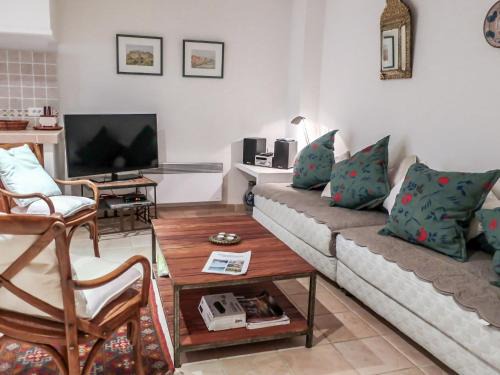 Grimaud House | Holiday Home Maury by Interhome