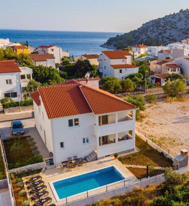 Razanj Villa | Holiday home MB