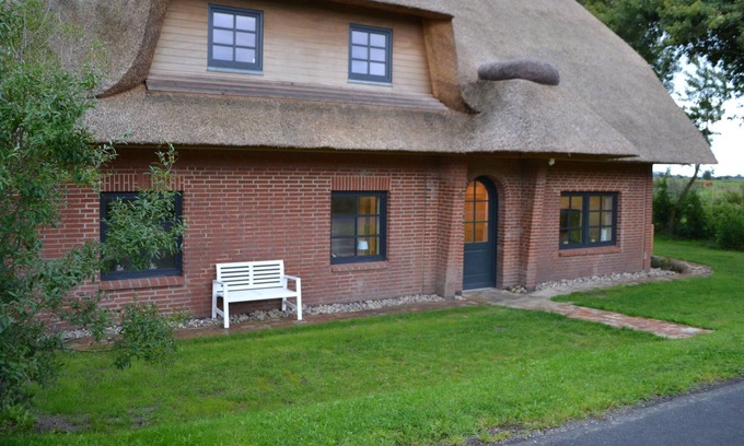 Poppenbull House | Holiday home Min leev Katen