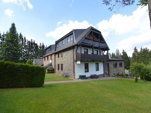 Kalterherberg House | Holiday Home Monschau with Sauna and Terrace