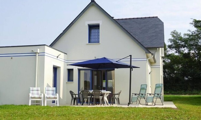 Morgat House | Holiday Home Morgat near Sandy Beach