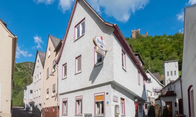 Wellmich House | Holiday Home Near the Rhine River