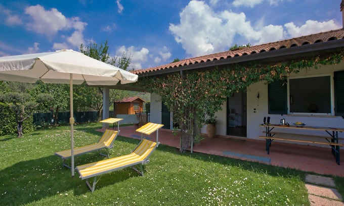 San Feliciano House | Holiday Home near Lake Trasimeno