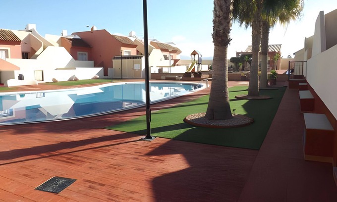 Mazarron House | Holiday Home 'Olé Mazarrón' with Mountain View, Shared Pool and Wi-Fi