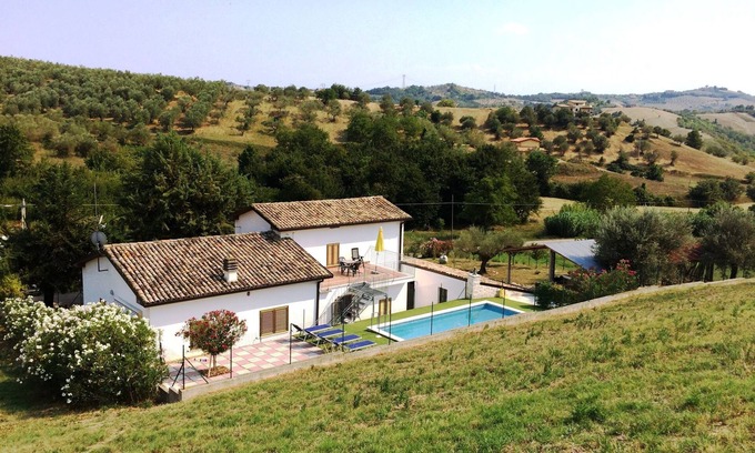 Picciano House | Holiday Home Picciano near Medieval Towns