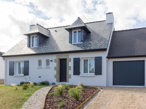 Dinard House | Holiday Home Pival by Interhome