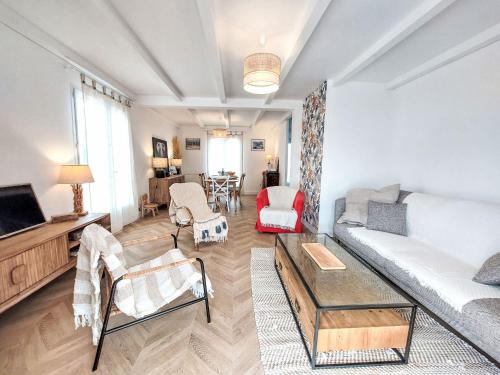 La Turballe House | Holiday Home Plage- port et commerces à 2 pas by Interhome