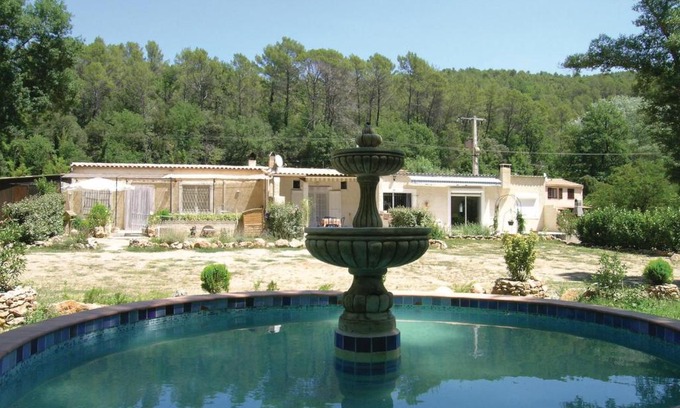 Salernes House | Holiday Home Route Dentrecasteau N-744