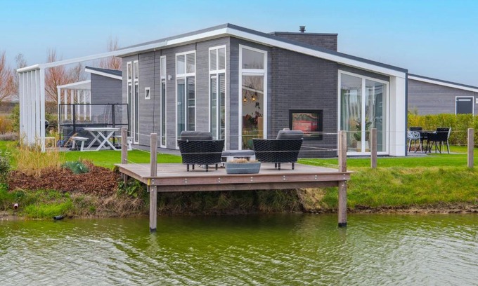 Wemeldinge House | Holiday Home Ruisweg 34 by Interhome