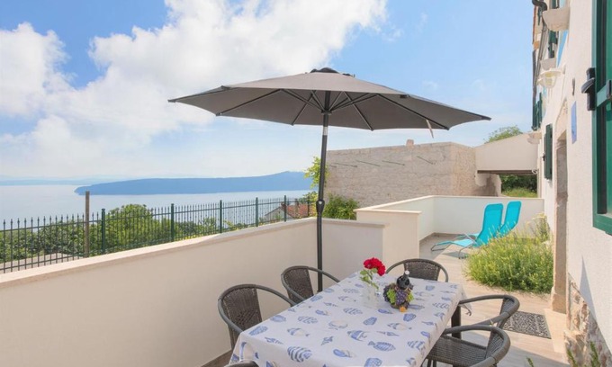Sveta Jelena House | Holiday Home San Martino II by Interhome