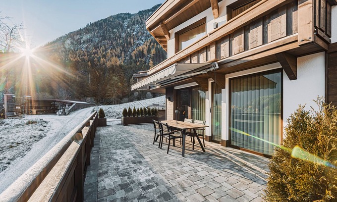 Oetz House | Holiday Home 'See Das' with Sea View, Private Terrace and Wi-Fi