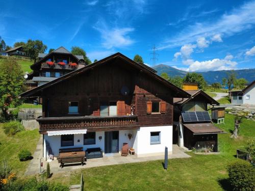 Verditz House | Holiday Home Sonnenplatzl Verditz by Interhome