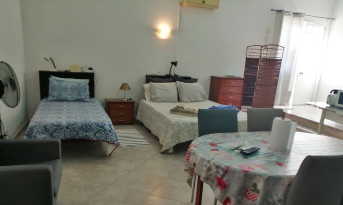 Colmeal Apartment | Holiday Home studio medronhal Faro EM 502 - 2, Portugal