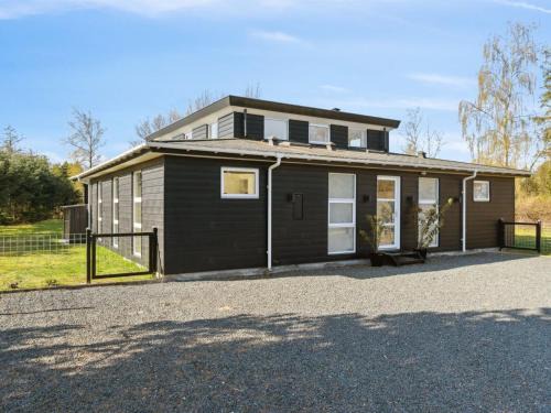 Hou House | Holiday Home Todor - 1-1km from the sea by Interhome