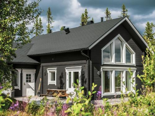 Undersaker House | Holiday Home Trillevallen 601 by Interhome