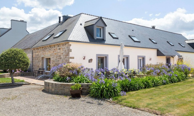 Kerlaz House | Holiday Home 'Ty An Aod - Vue Mer' with Private Terrace, Shared Garden and Wi-Fi