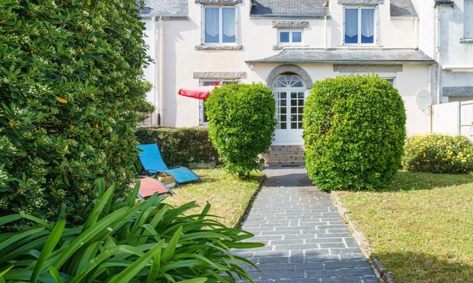 Penmarch House | Holiday Home Ty Martelod by Interhome