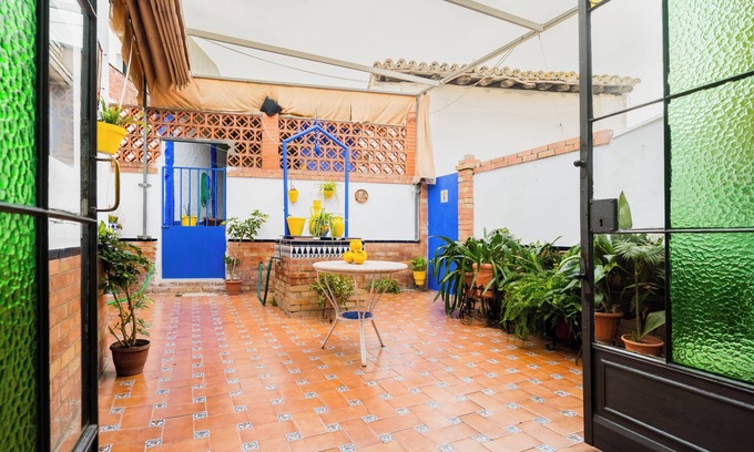 Manzanilla House | Holiday Home 'Una Casa Azul' with Private Terrace and Air Conditioning