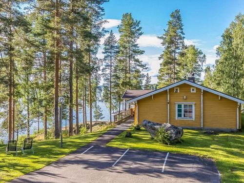 Leppavirta House | Holiday Home Unnukkamaja by Interhome