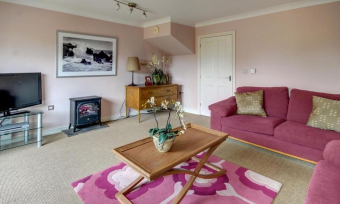 Braunton House | Holiday Home Valentines Cottage by Interhome
