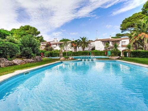 Pals House | Holiday Home Villa Blanca Feliu by Interhome