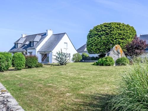 Plouhinec House | Holiday Home Villa Colette by Interhome