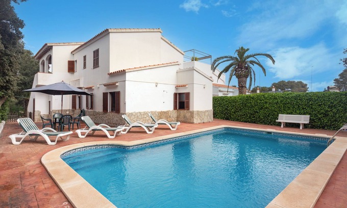 Cala Galdana House | Holiday Home 'Villa Nueva' with Private Pool, Shared Terrace and Parking for 2 cars