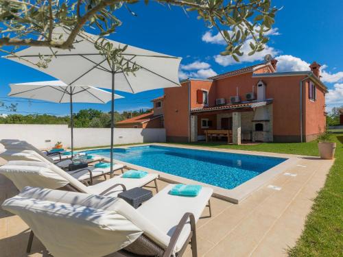 Rakalj House | Holiday Home Villa Prisedi by Interhome