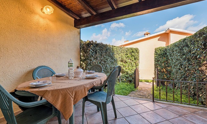 San Teodoro House | Holiday Home 'Villetta Lu Lioni' with Private Terrace, Private Garden and Air Conditioning
