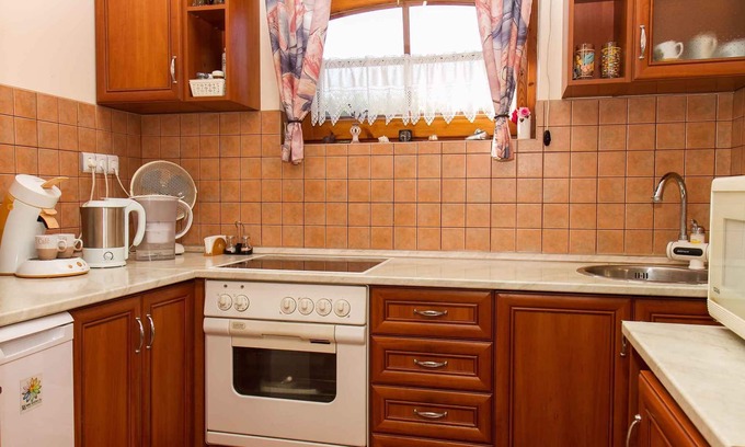 Balatonkeresztur House | Holiday home with pool, air conditioning, washing machine, beautiful, well-kept garden