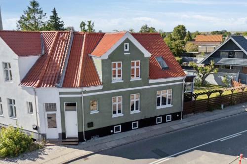 Grenaa House | Holiday Home With Billiards, Garden, Great Spot