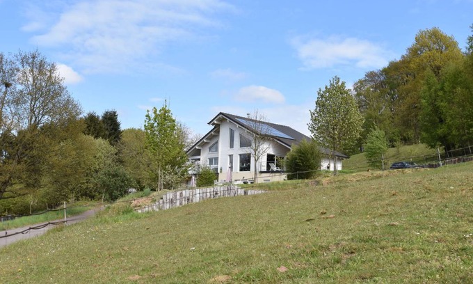 Varsberg House | Holiday home with beautiful view on the village