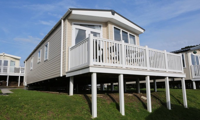 Hamworthy House | Holiday home with Panoramic Sea Views