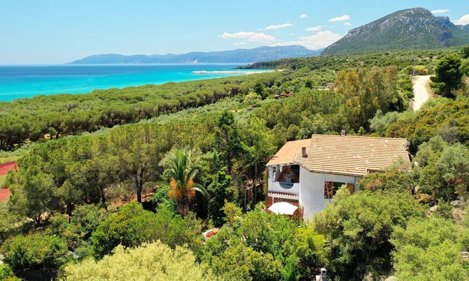 Orosei House | Holiday Home with Panoramic Sea View, Wi-Fi, Garden and Terrace