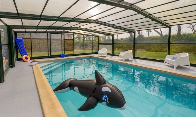 Plouguin House | Holiday home with private pool