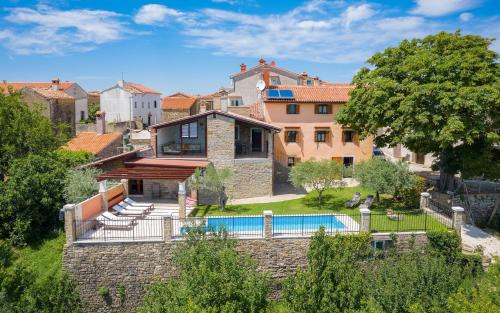 Zamask House | Holiday Home Zamask