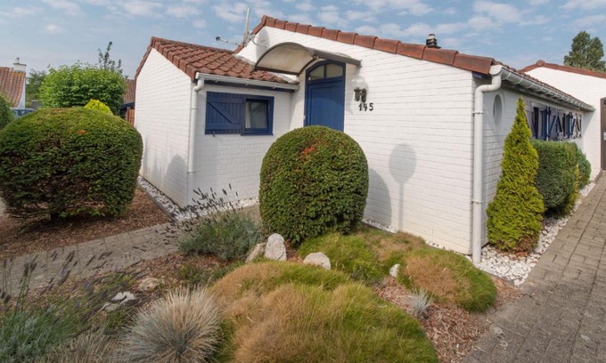 Bredene House | Holiday Home Zeewind 145 by Interhome