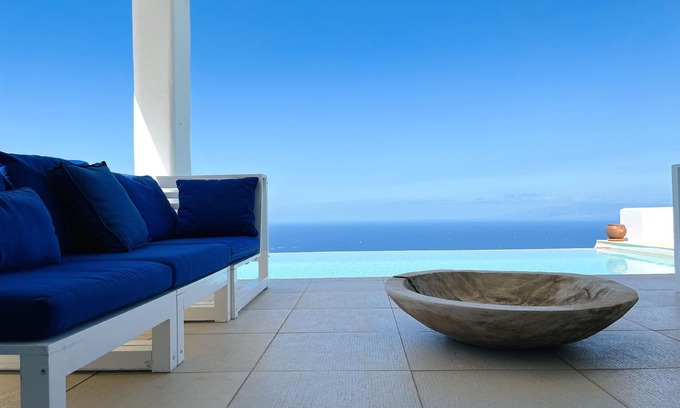 Costa Adeje House | Holiday house Adeje for 1 - 10 persons with 4 bedrooms - Holiday house