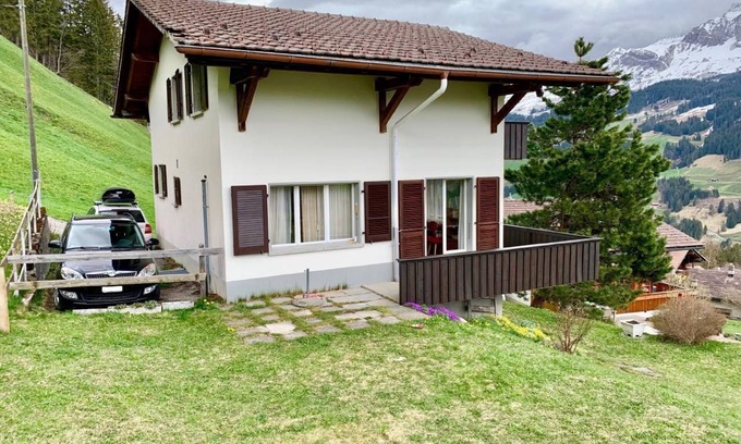 Adelboden Ski Chalet | Holiday house Adelboden for 1 - 8 persons with 4 bedrooms - Holiday house