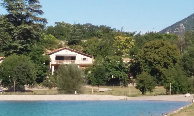 Serres House | Holiday house between lake and mountain