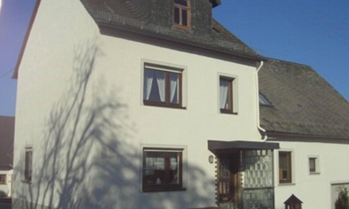 Halsenbach House | Holiday house Braun - 5-bed apartment