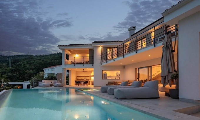 Bregi House | Holiday house Bregi for 1 - 6 persons with 3 bedrooms - Holiday home