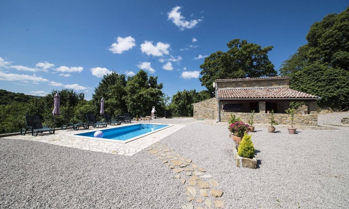Korelici House | Holiday house Buzet for 1 - 4 persons with 2 bedrooms - Holiday house