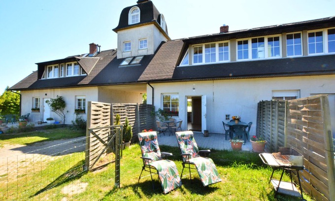 gmina Bedzino House | Holiday House by Lake Jamno with Private Pier